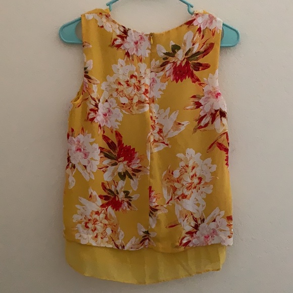 Yellow top - Picture 2 of 2